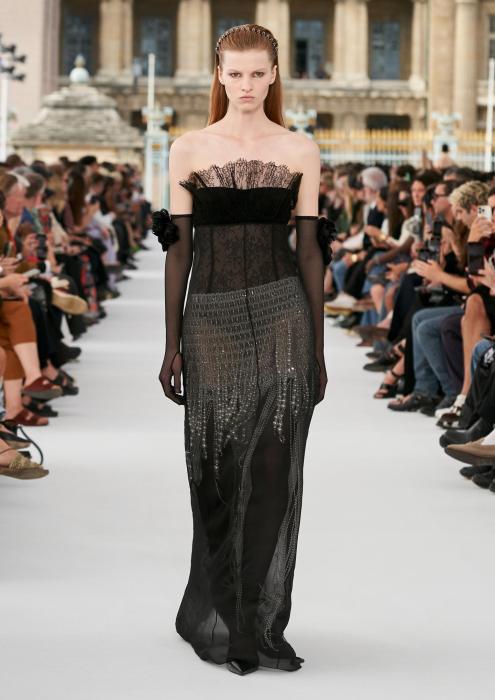 GIVENCHY - Womenswear Spring-Summer 2024 | FHCM