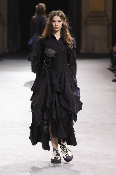 YOHJI YAMAMOTO - WOMENSWEAR READY-TO-WEAR FALL-WINTER 2023-2024 | FHCM