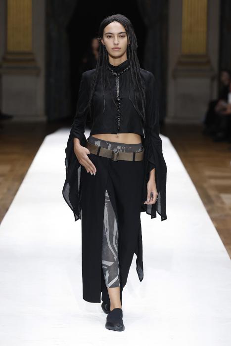 YOHJI YAMAMOTO - Womenswear Spring-Summer 2024 | FHCM