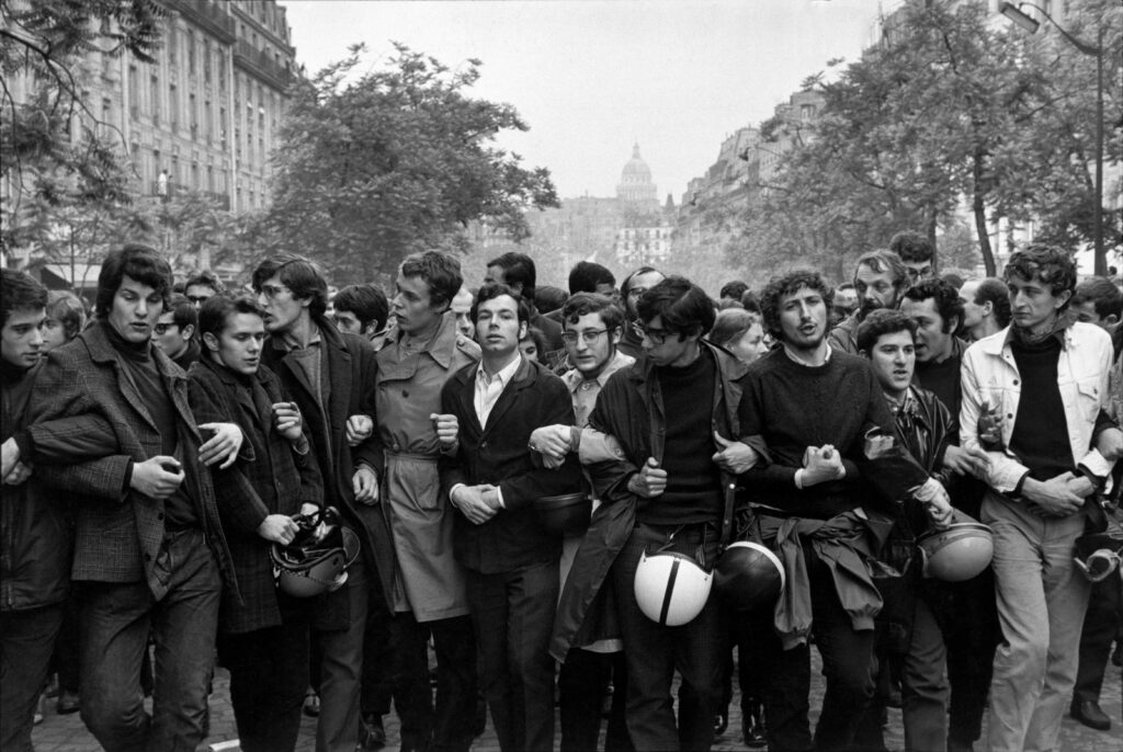 Vers le stade Charléty, mai 1968Collection Fondation Henri Cartier-Bresson© Fondation Henri Cartier-Bresson/Magnum Photos